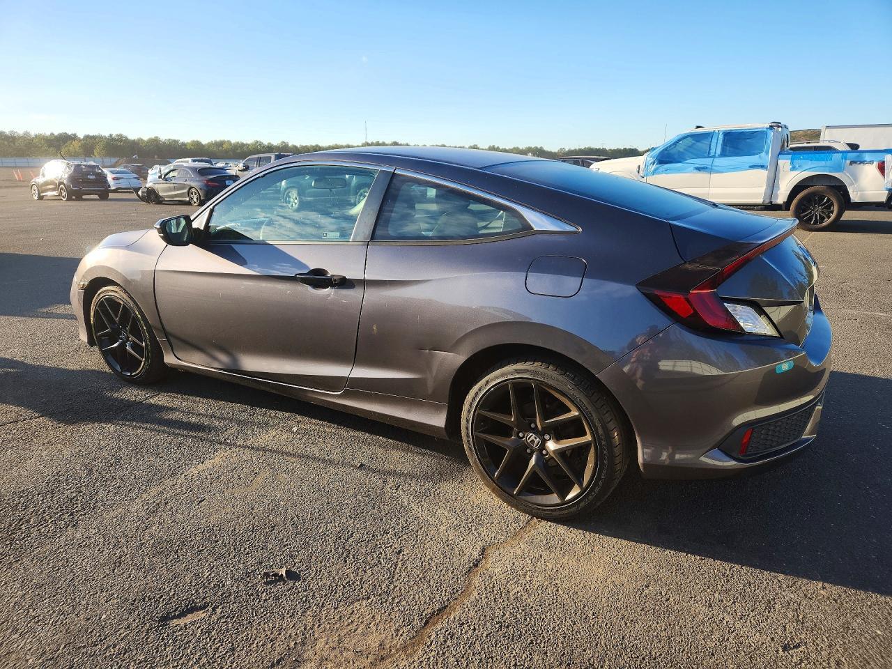 2019 Honda Civic Lx - zdjęcie 2