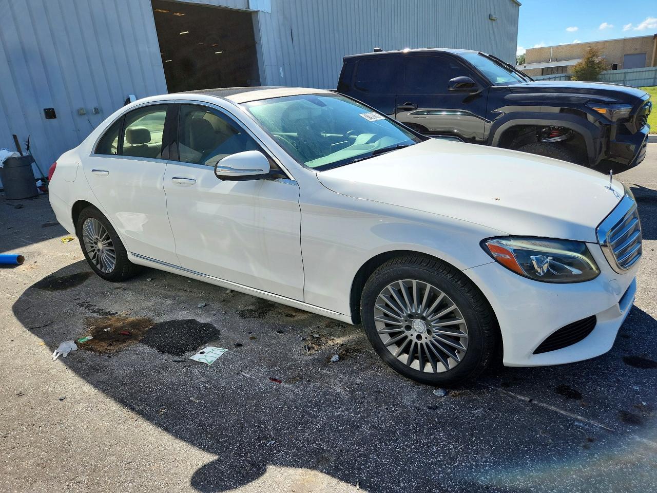 2015 Mercedes-Benz C 300 4Matic - zdjęcie 4