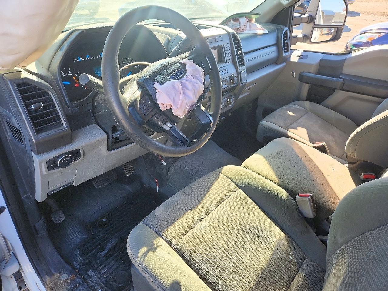 2017 Ford F250 Super Duty - zdjęcie 8