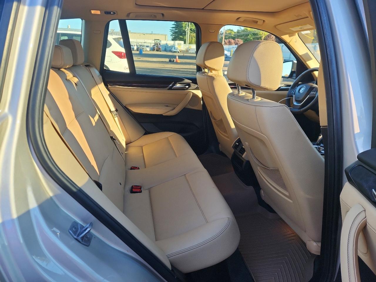 2017 BMW X3 xDrive28I - zdjęcie 11