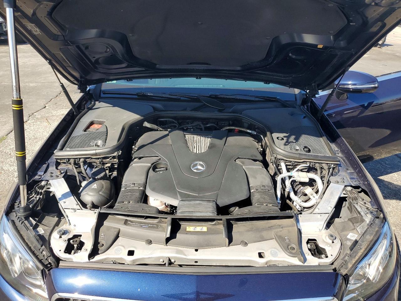 2018 Mercedes-Benz E 400 - zdjęcie 11