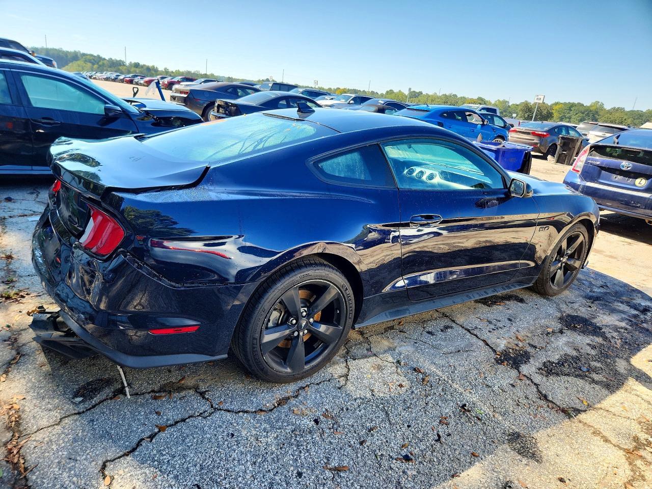 2021 Ford Mustang Gt - zdjęcie 3