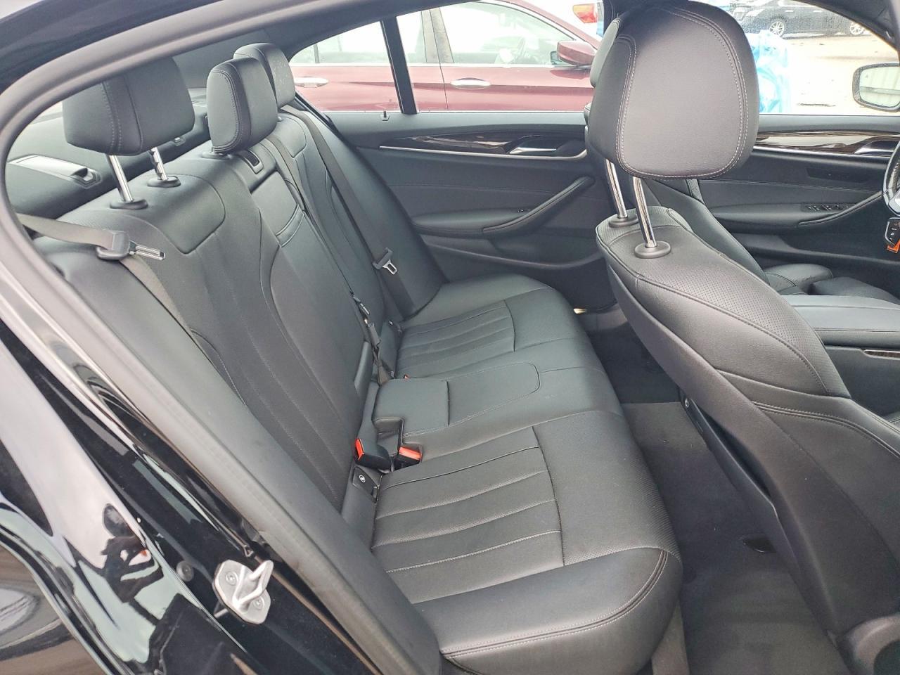 2021 BMW 530 I - zdjęcie 10
