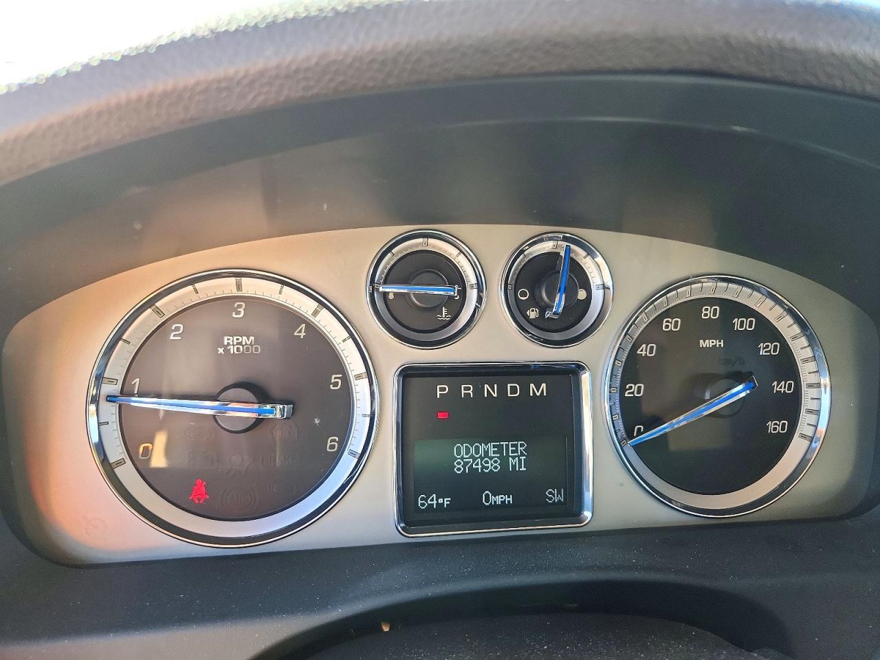 2014 Cadillac Escalade Luxury - zdjęcie 9