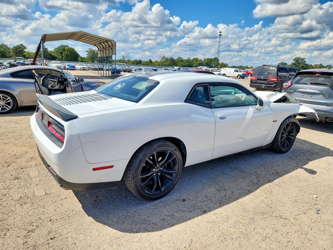 2016 Dodge Challenger R/T - zdjęcie 3