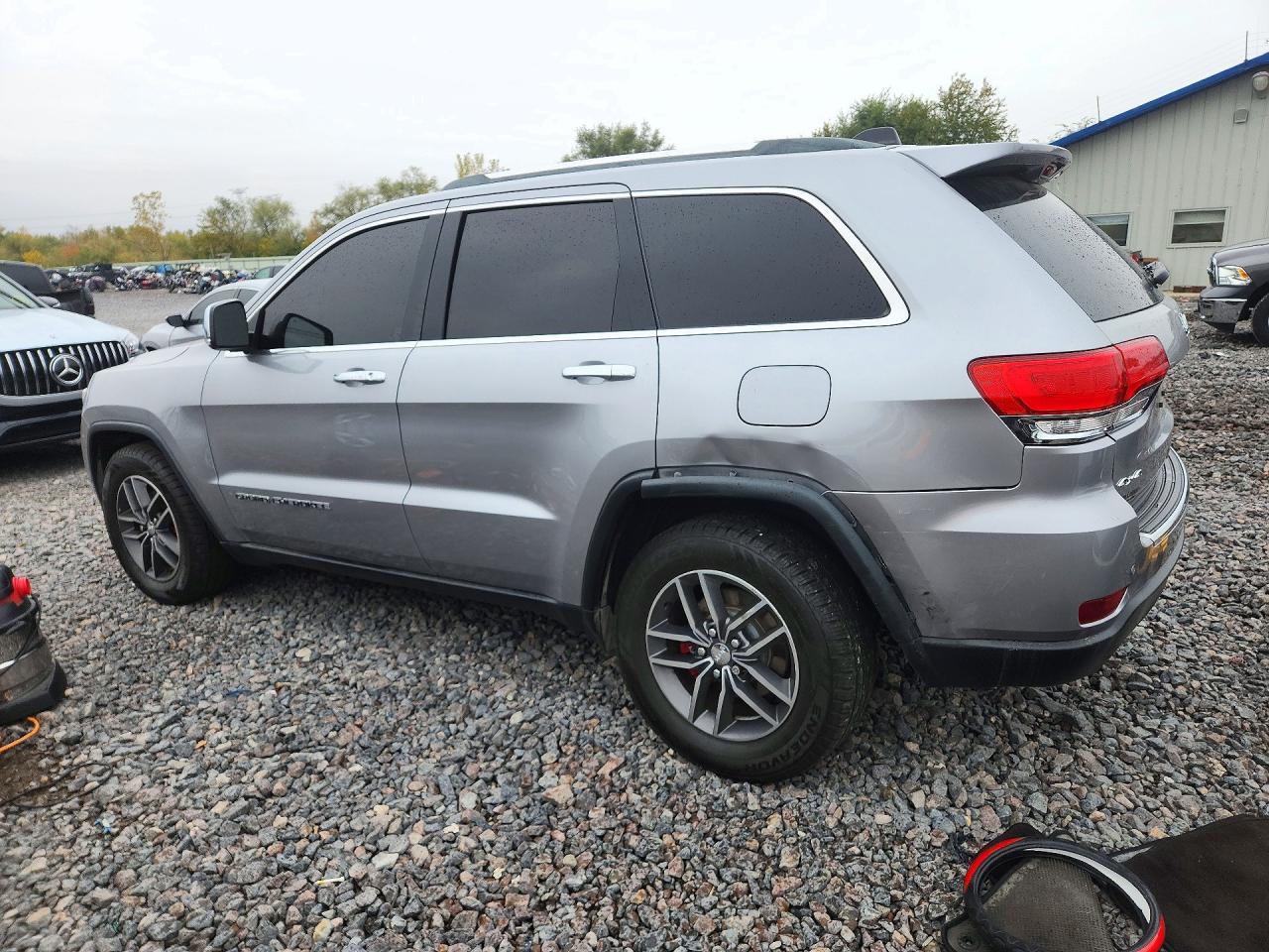 2018 Jeep Grand Cherokee Limited - zdjęcie 2