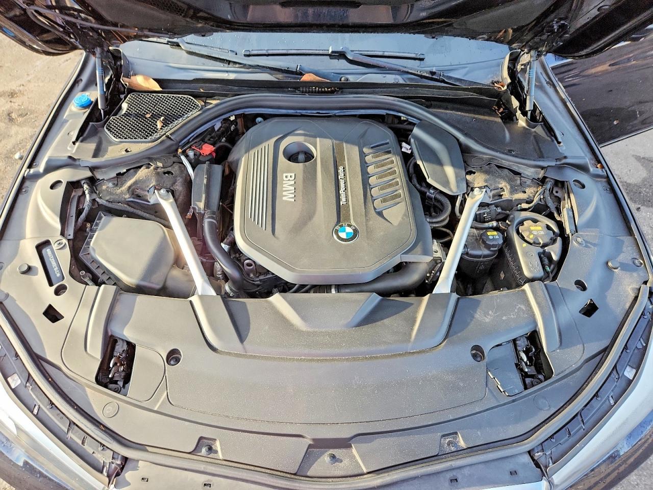 2019 BMW 740 I - zdjęcie 11