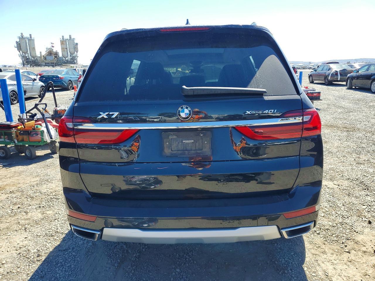 2022 BMW X7 xDrive40I - zdjęcie 6