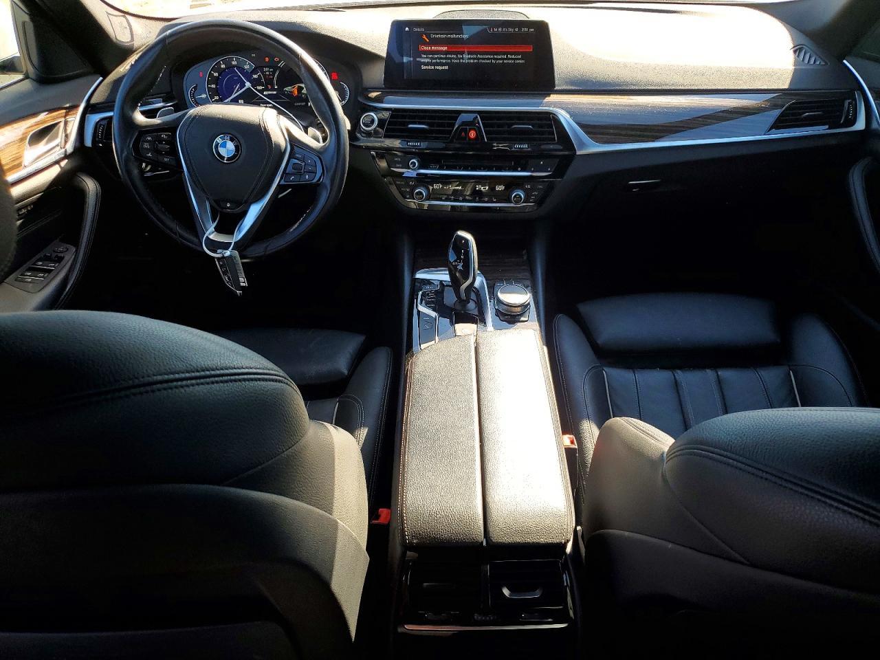 2019 BMW Seria 5 530e - zdjęcie 8