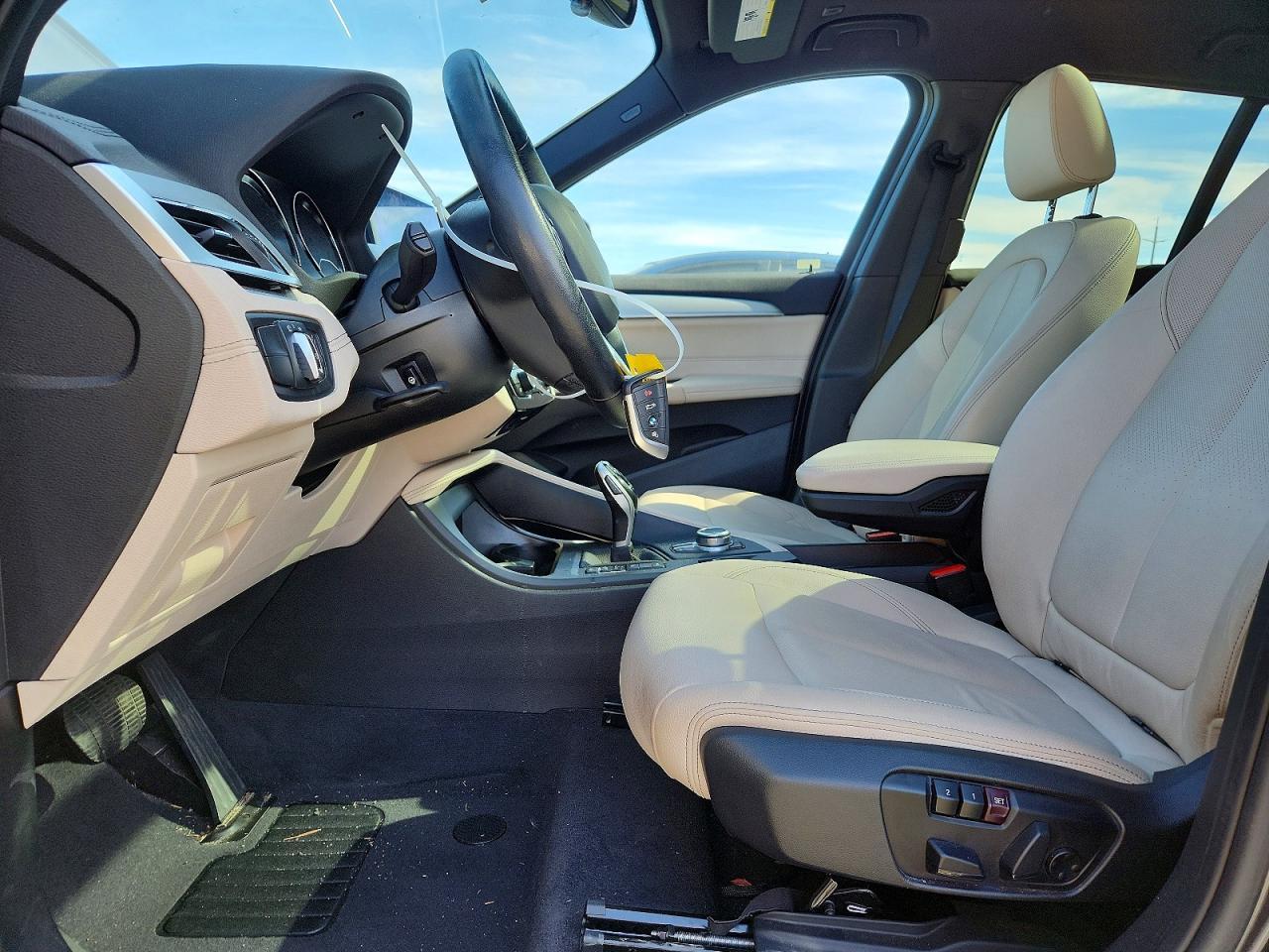 2021 BMW X1 xDrive28I - zdjęcie 7