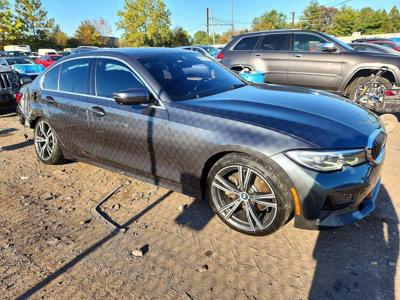 2021 BMW Seria 3 330i - zdjęcie 4
