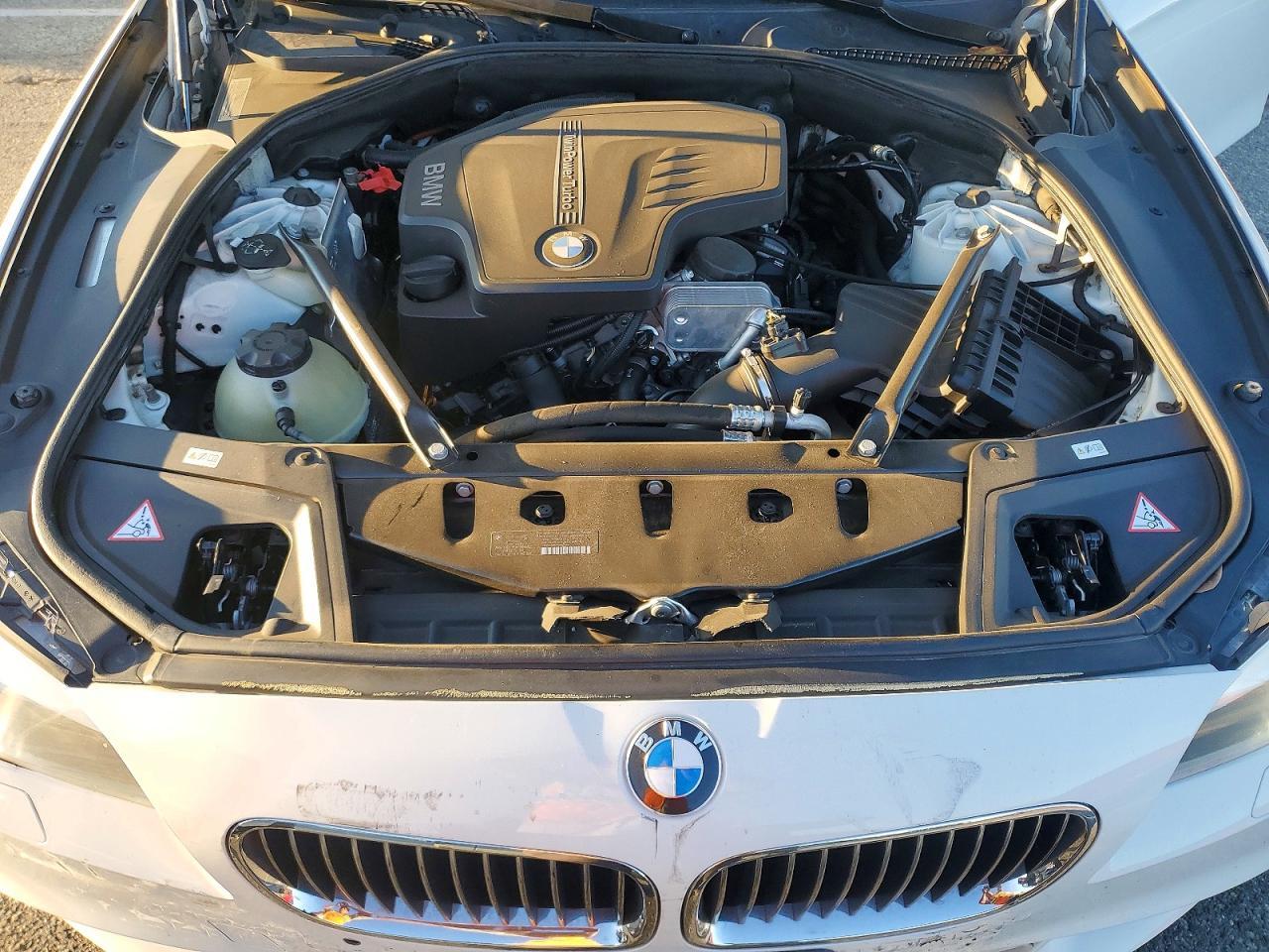 2013 BMW 528 I - zdjęcie 11