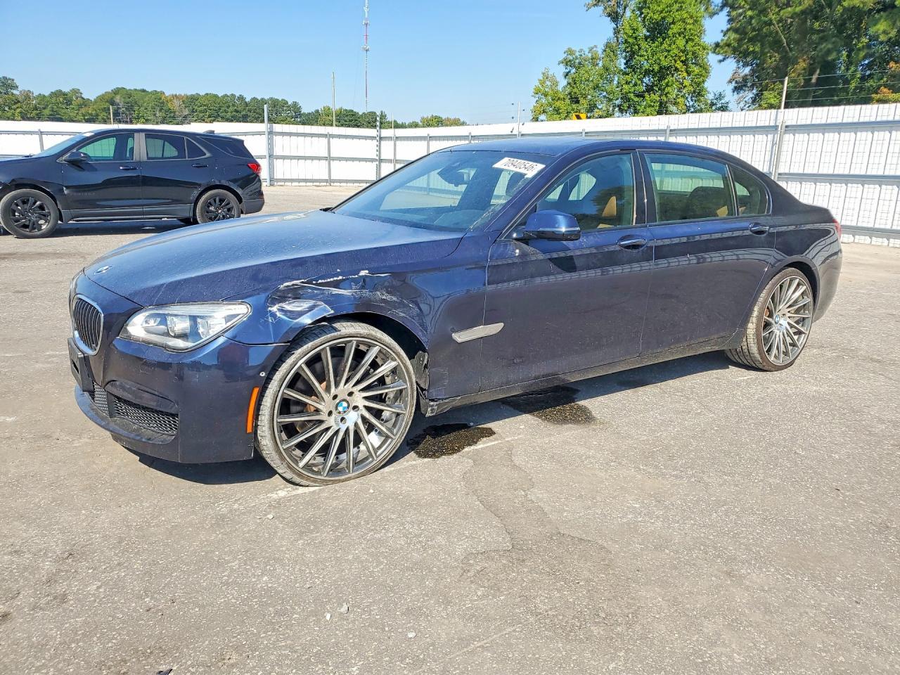 2014 BMW 750Li - zdjęcie główne