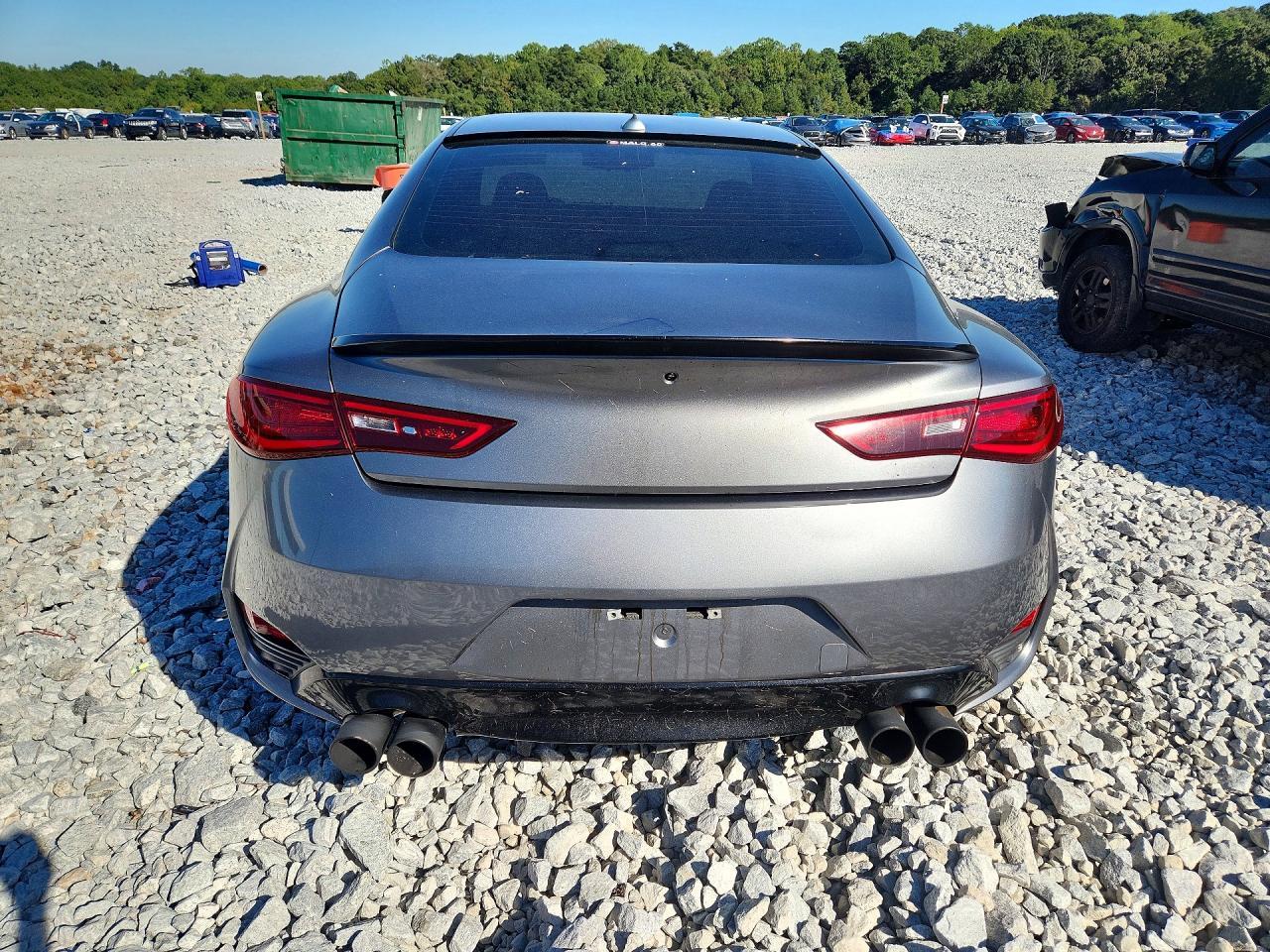2017 Infiniti Q60 Red Sport 400 - zdjęcie 6