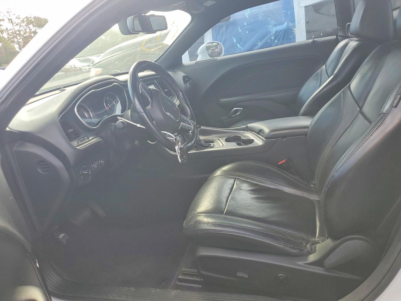 2016 Dodge Challenger Sxt - zdjęcie 7