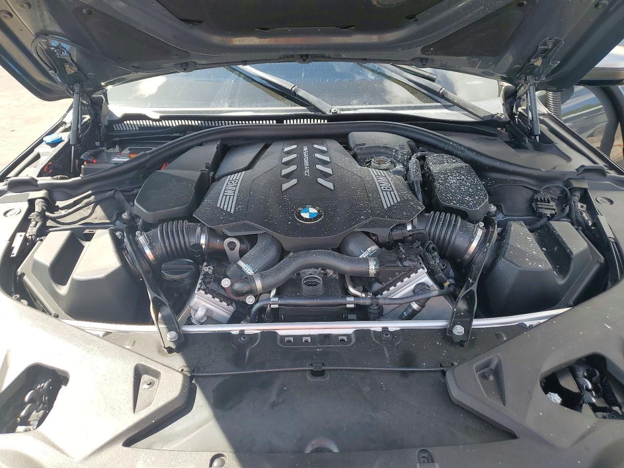 2019 BMW Seria 8 Cabrio 850i - zdjęcie 11