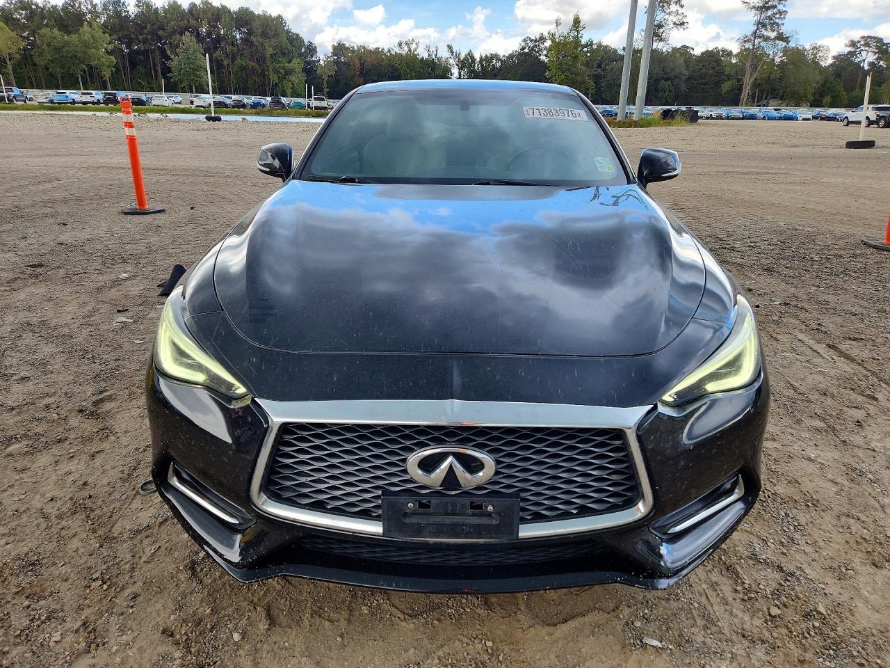 2018 Infiniti Q60 2.0T Luxe - zdjęcie 5
