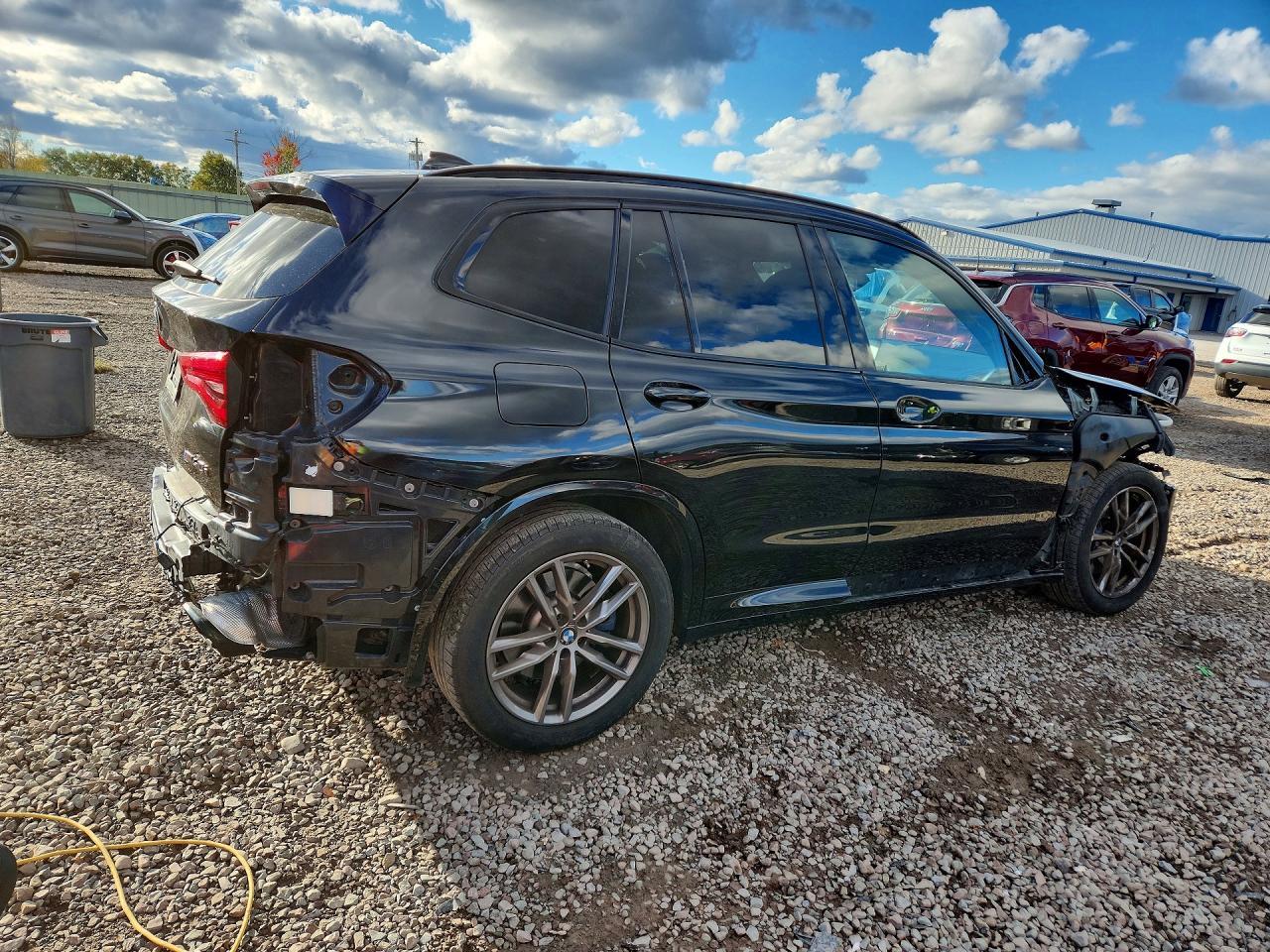 2021 BMW X3 xDrivem40I - zdjęcie 3