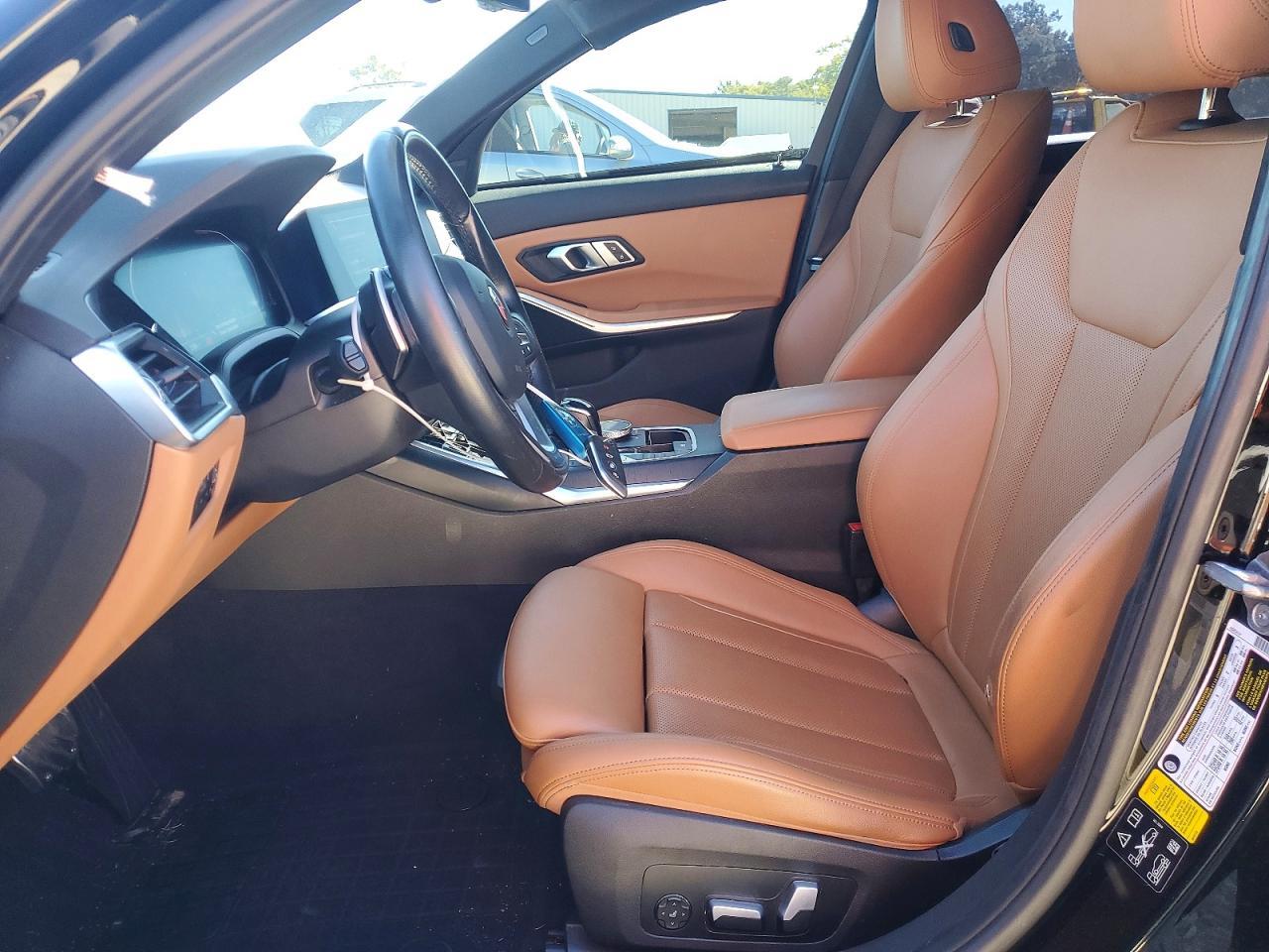2022 BMW Seria 3 330i - zdjęcie 7