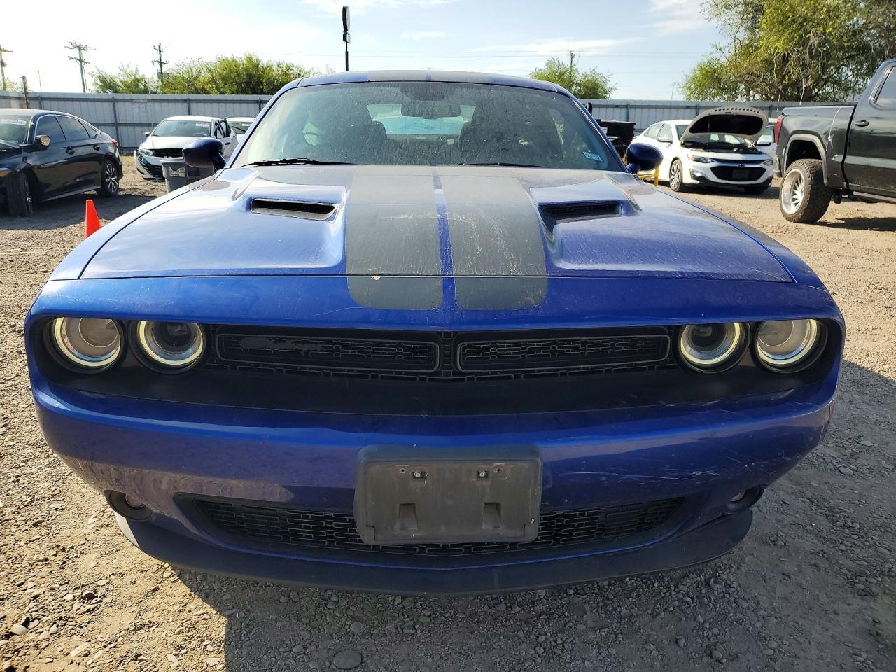 2022 Dodge Challenger Sxt - zdjęcie 5
