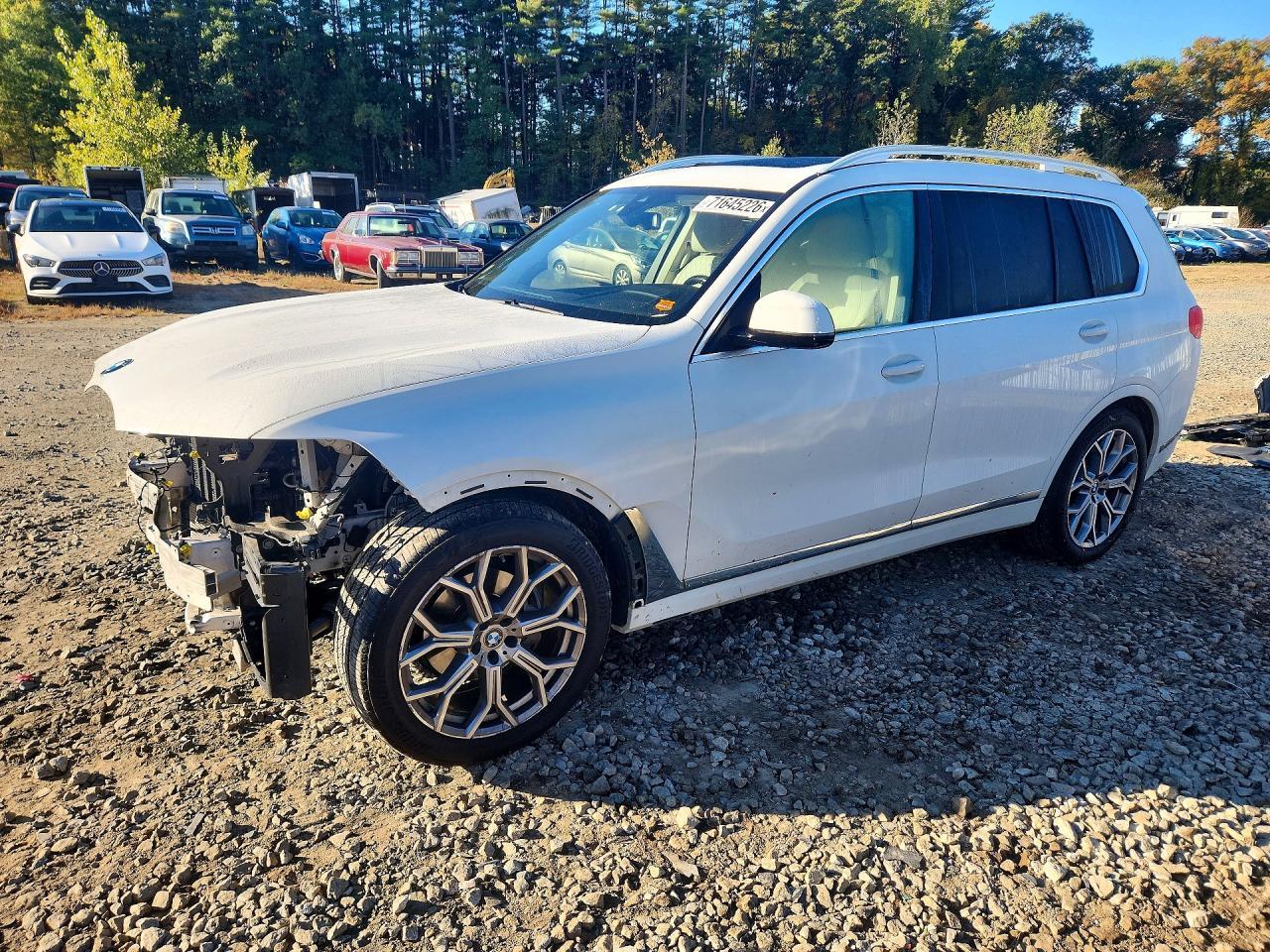 2020 BMW X7 xDrive40I - zdjęcie główne