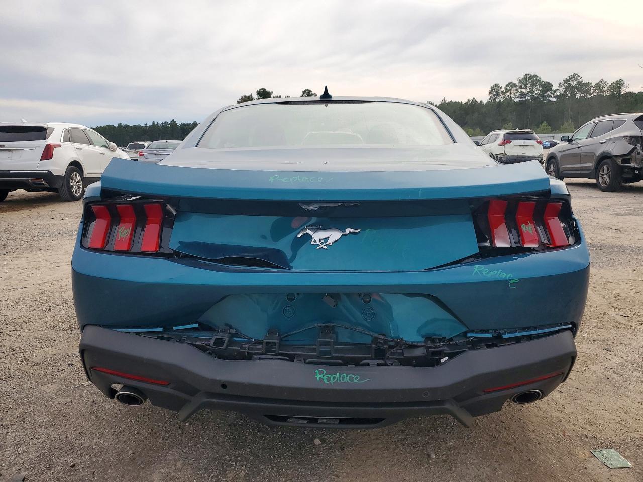 2026 Ford Mustang - zdjęcie 6