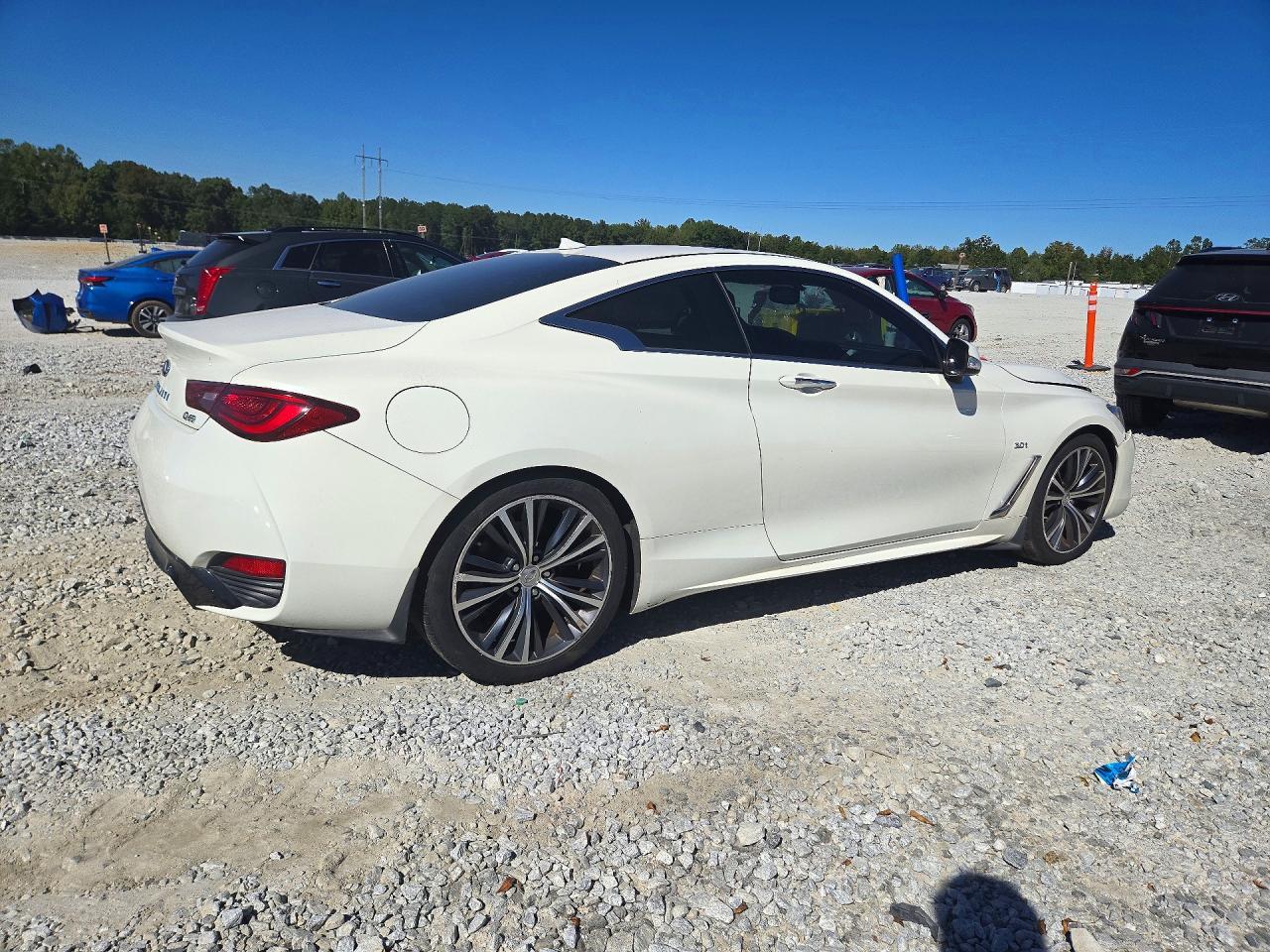 2018 Infiniti Q60 3.0T Luxe - zdjęcie 3