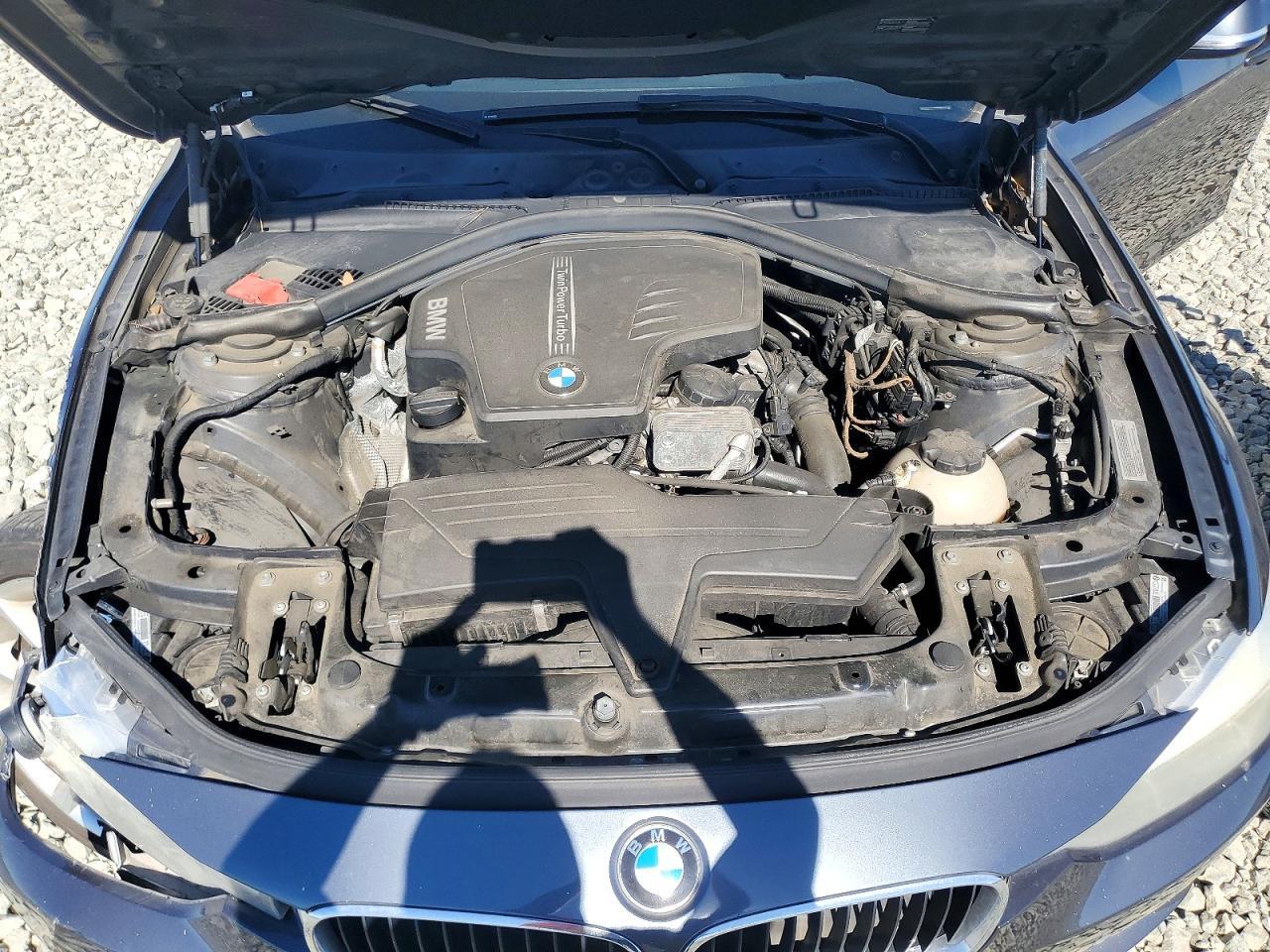 2014 BMW 320 I - zdjęcie 11