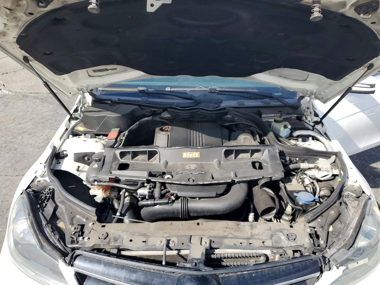 2015 Mercedes-Benz C 250 - zdjęcie 11