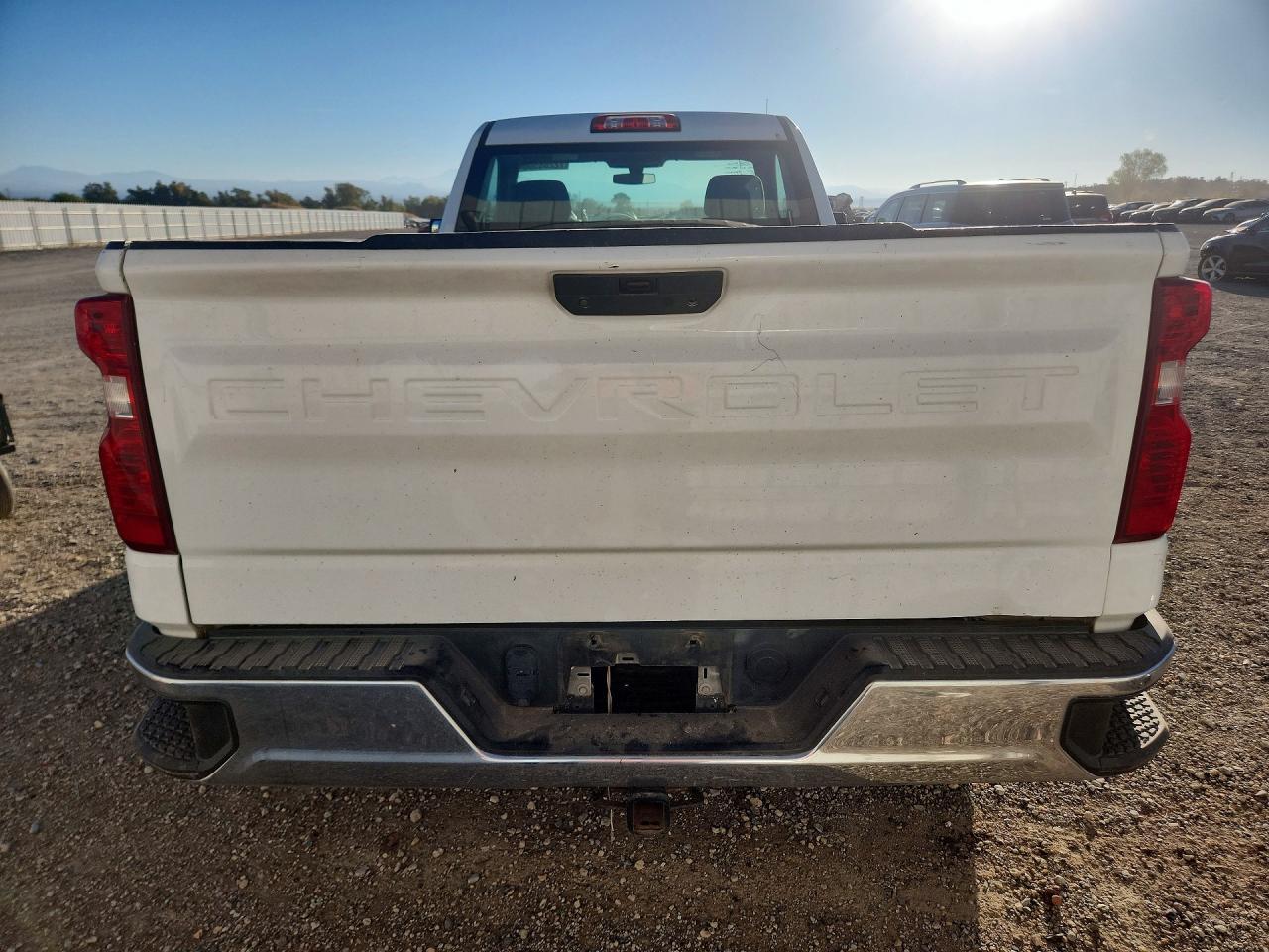 2021 Chevrolet Silverado C1500 - zdjęcie 6
