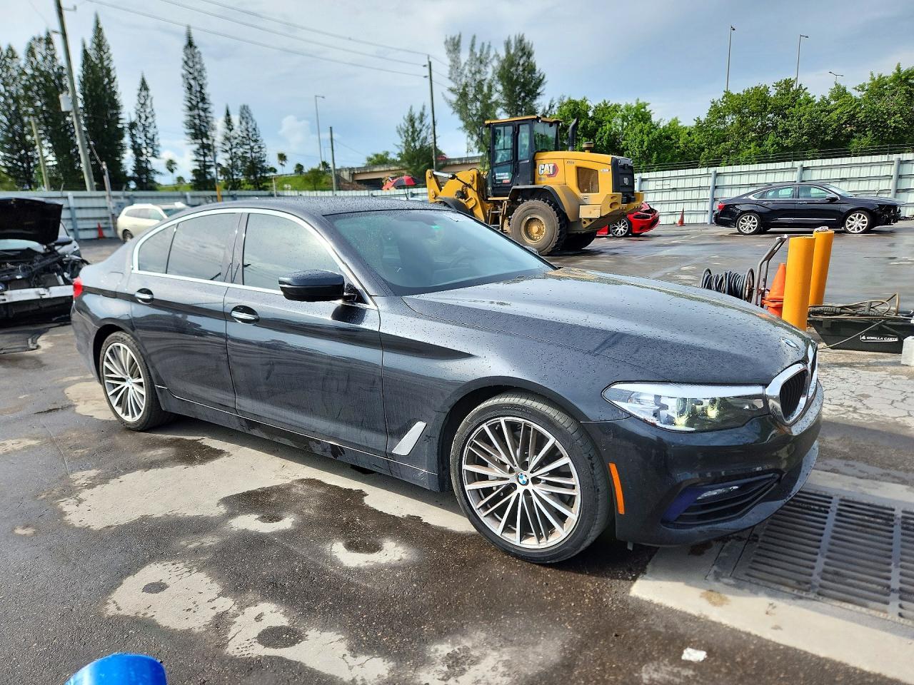 2017 BMW 530 I - zdjęcie 4