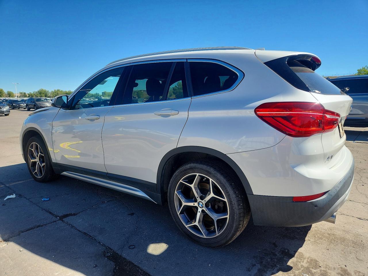 2018 BMW X1 xDrive28I - zdjęcie 2