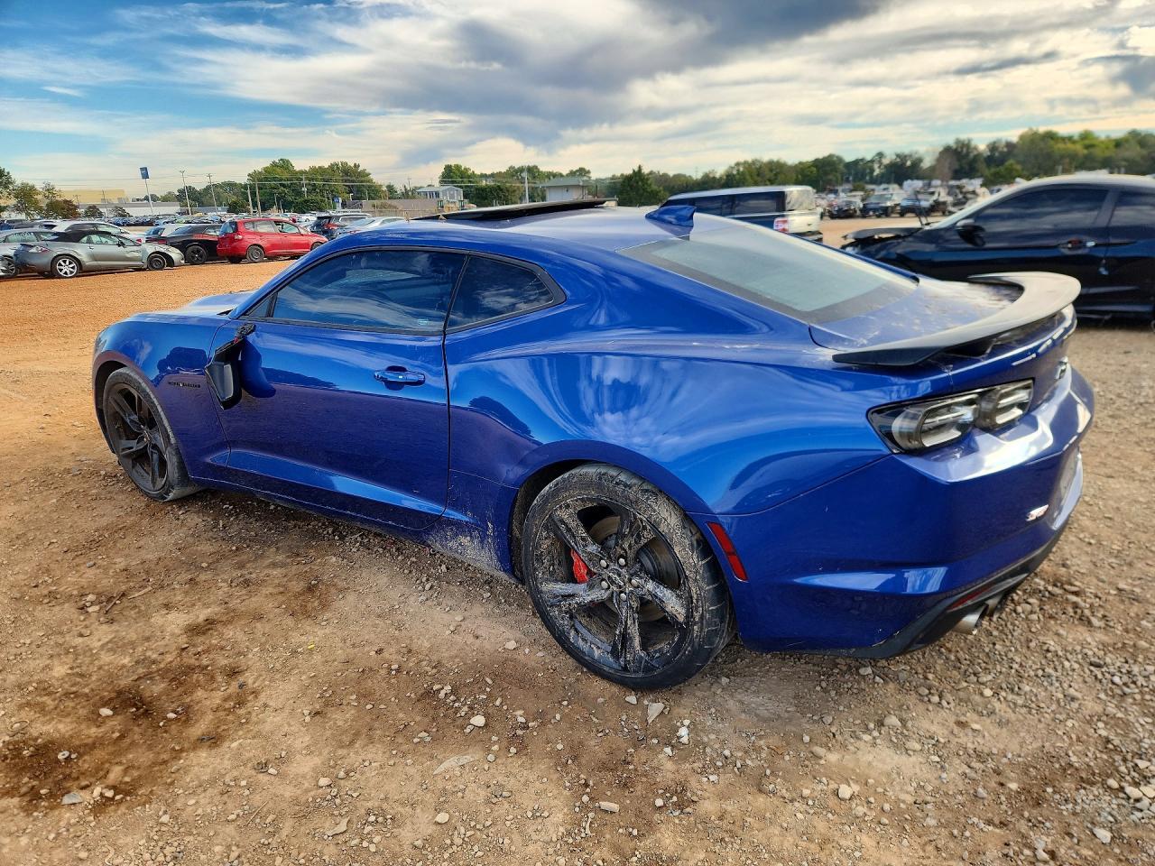 2022 Chevrolet Camaro Lt1 - zdjęcie 2