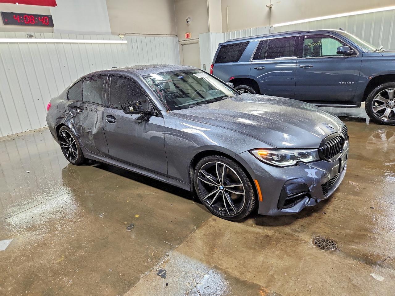 2019 BMW Seria 3 330i - zdjęcie 4