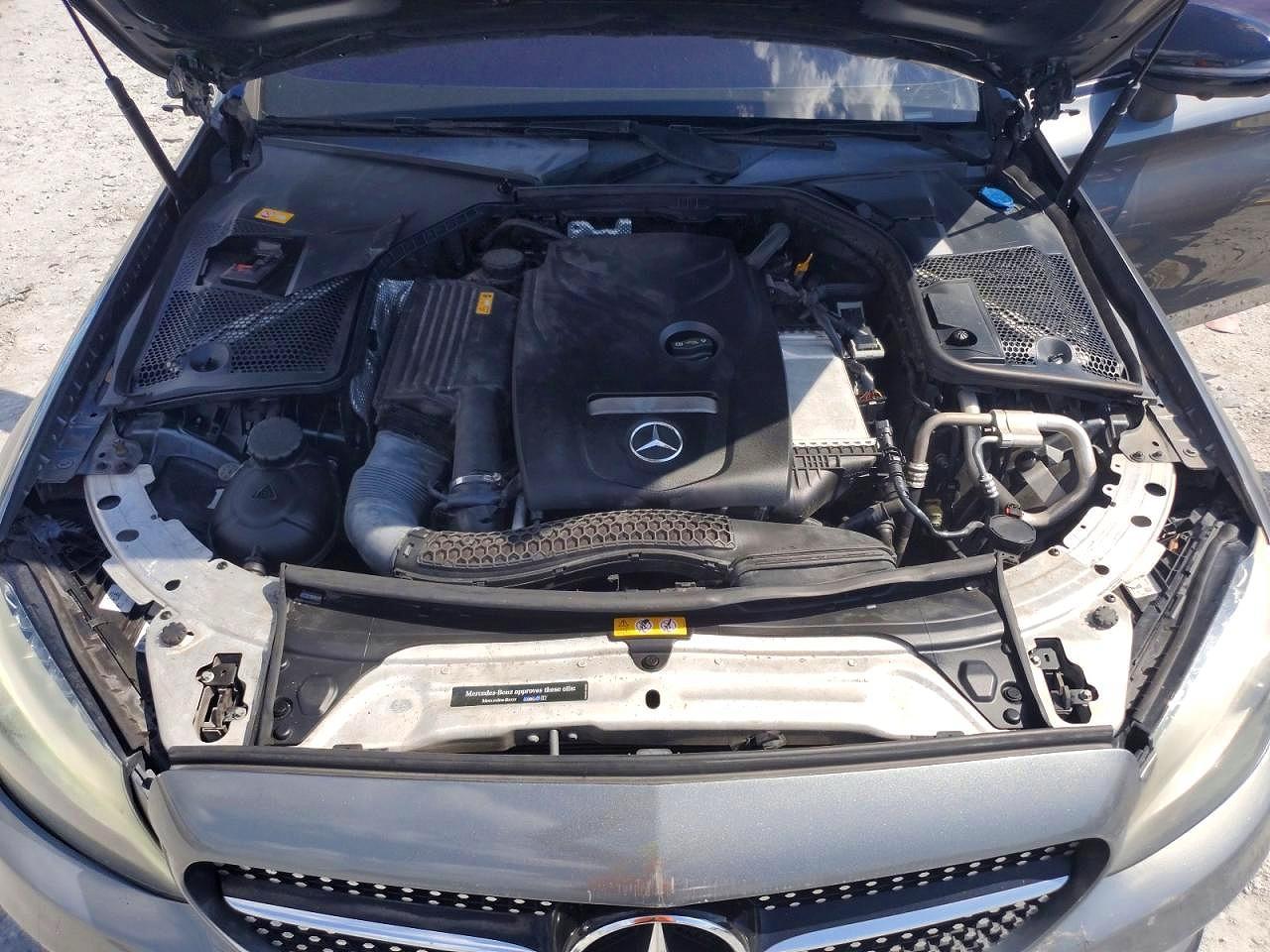 2017 Mercedes-Benz C 300 - zdjęcie 11