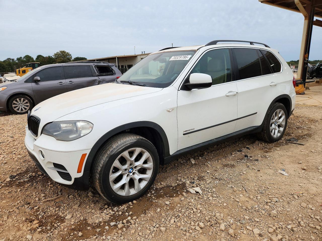 2013 BMW X5 xDrive35I - zdjęcie główne