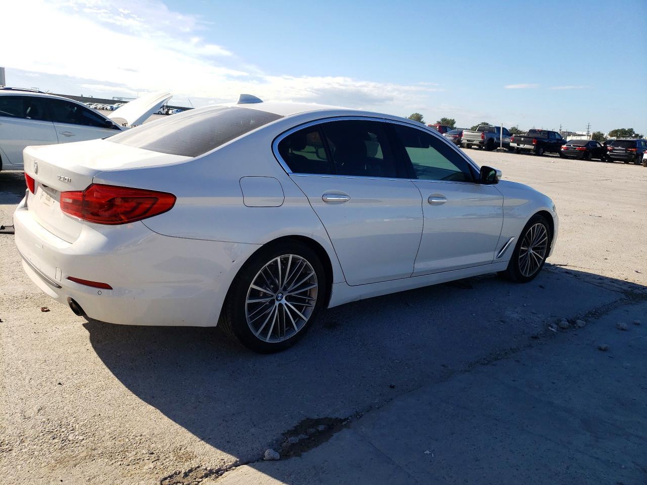 2018 BMW 530 I - zdjęcie 3