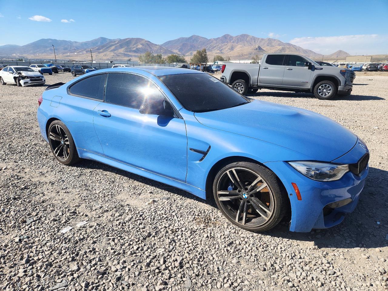 2015 BMW M4 - zdjęcie 4
