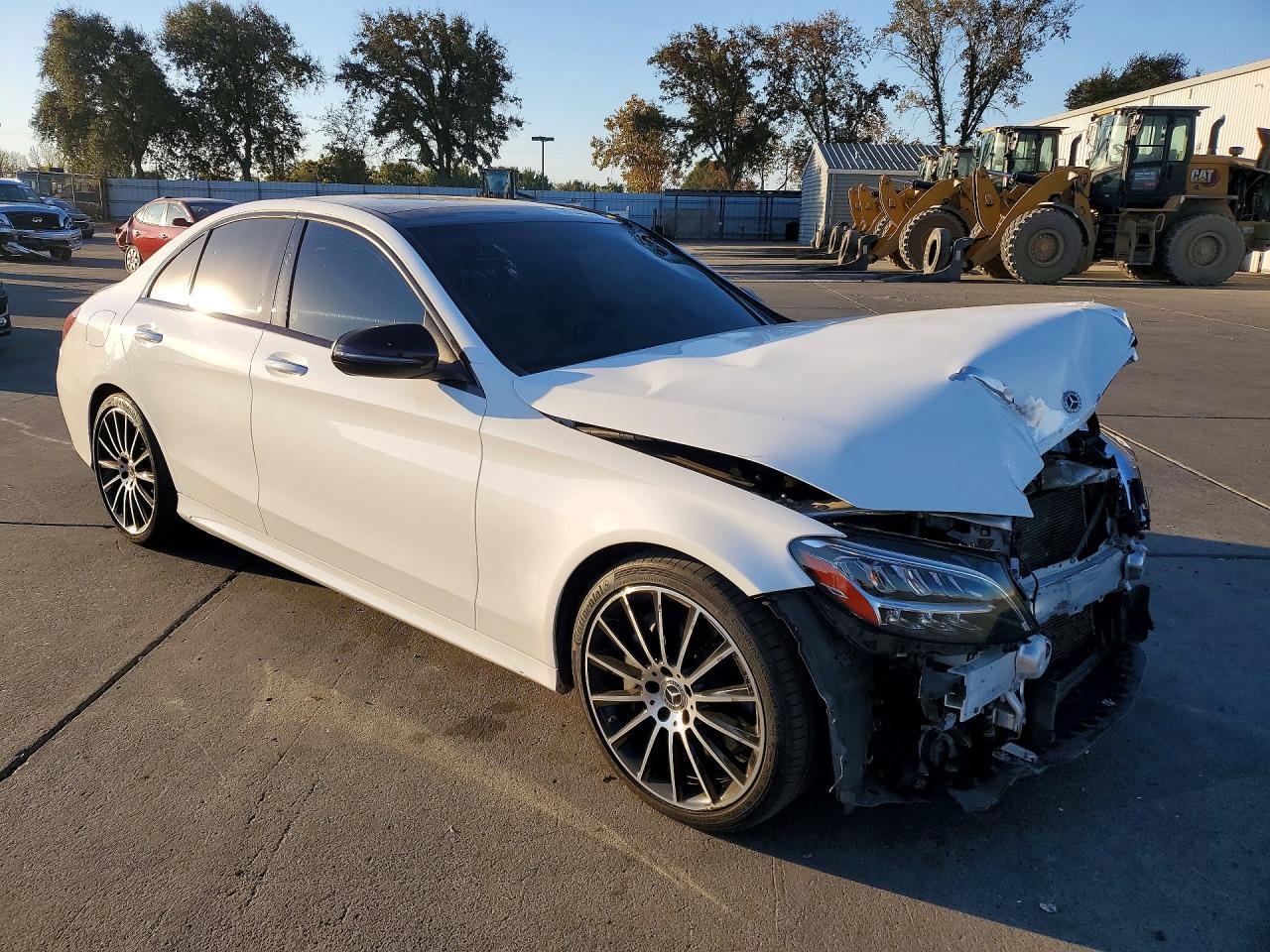 2020 Mercedes-Benz C 300 - zdjęcie 4
