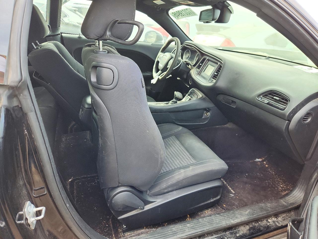 2016 Dodge Challenger Sxt - zdjęcie 10