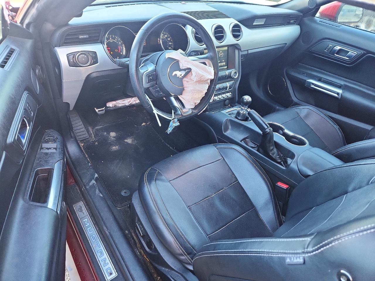 2015 Ford Mustang - zdjęcie 8