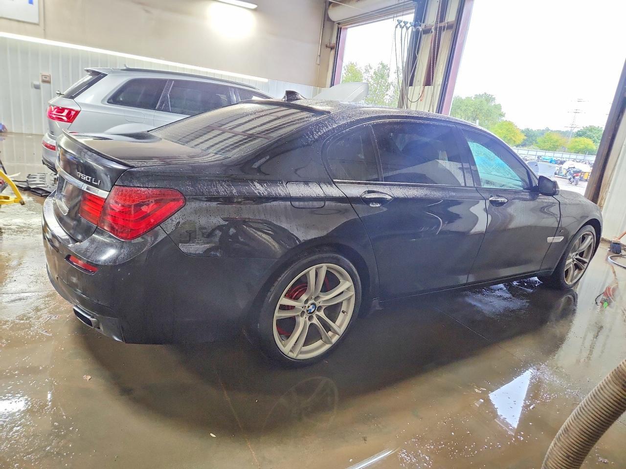 2013 BMW Seria 7 Alpina B7 - zdjęcie 3