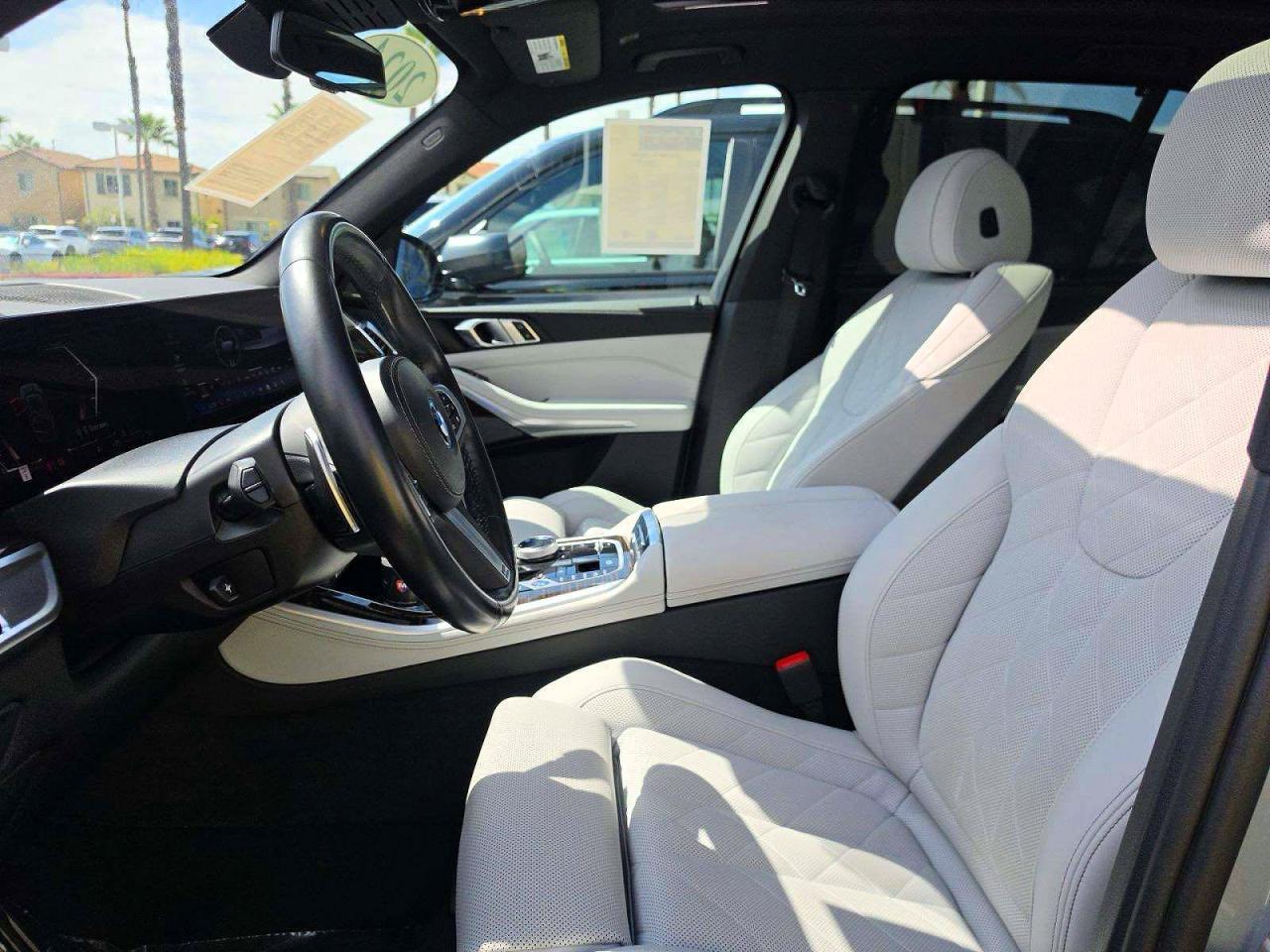 2024 BMW X5 xDrive50E - zdjęcie 9