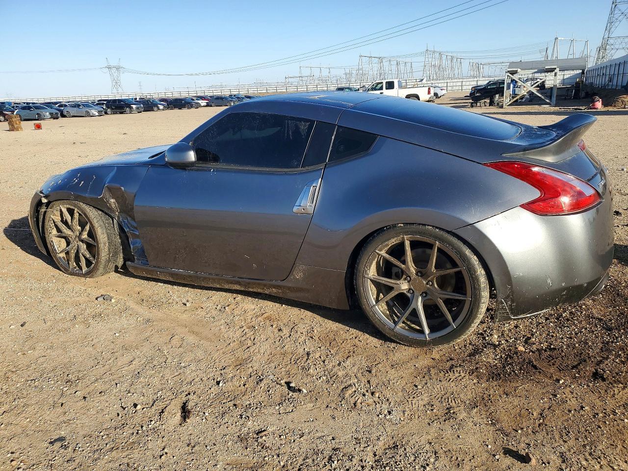 2017 Nissan 370Z Base - zdjęcie 2