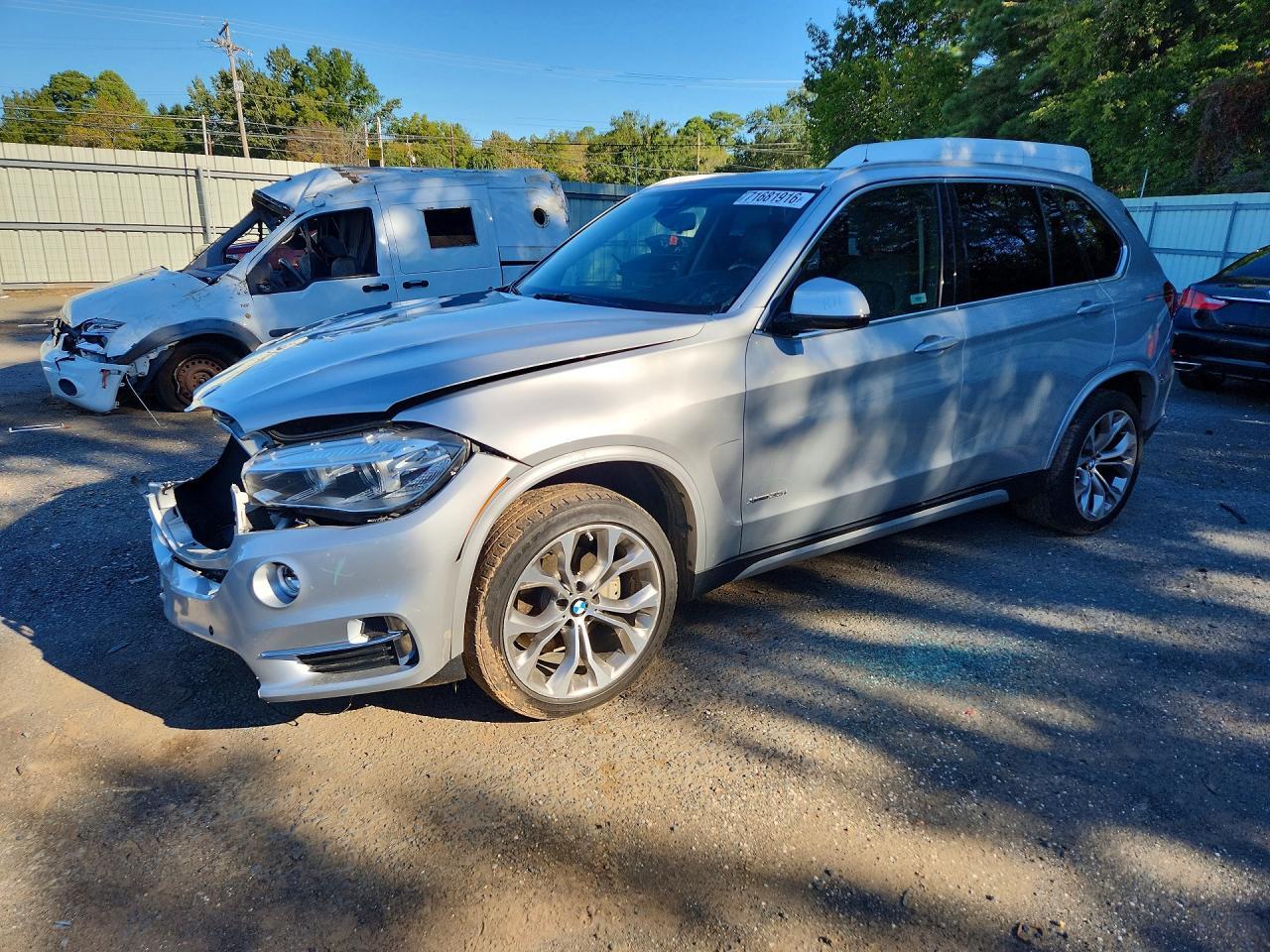 2015 BMW X5 xDrive35I - zdjęcie główne