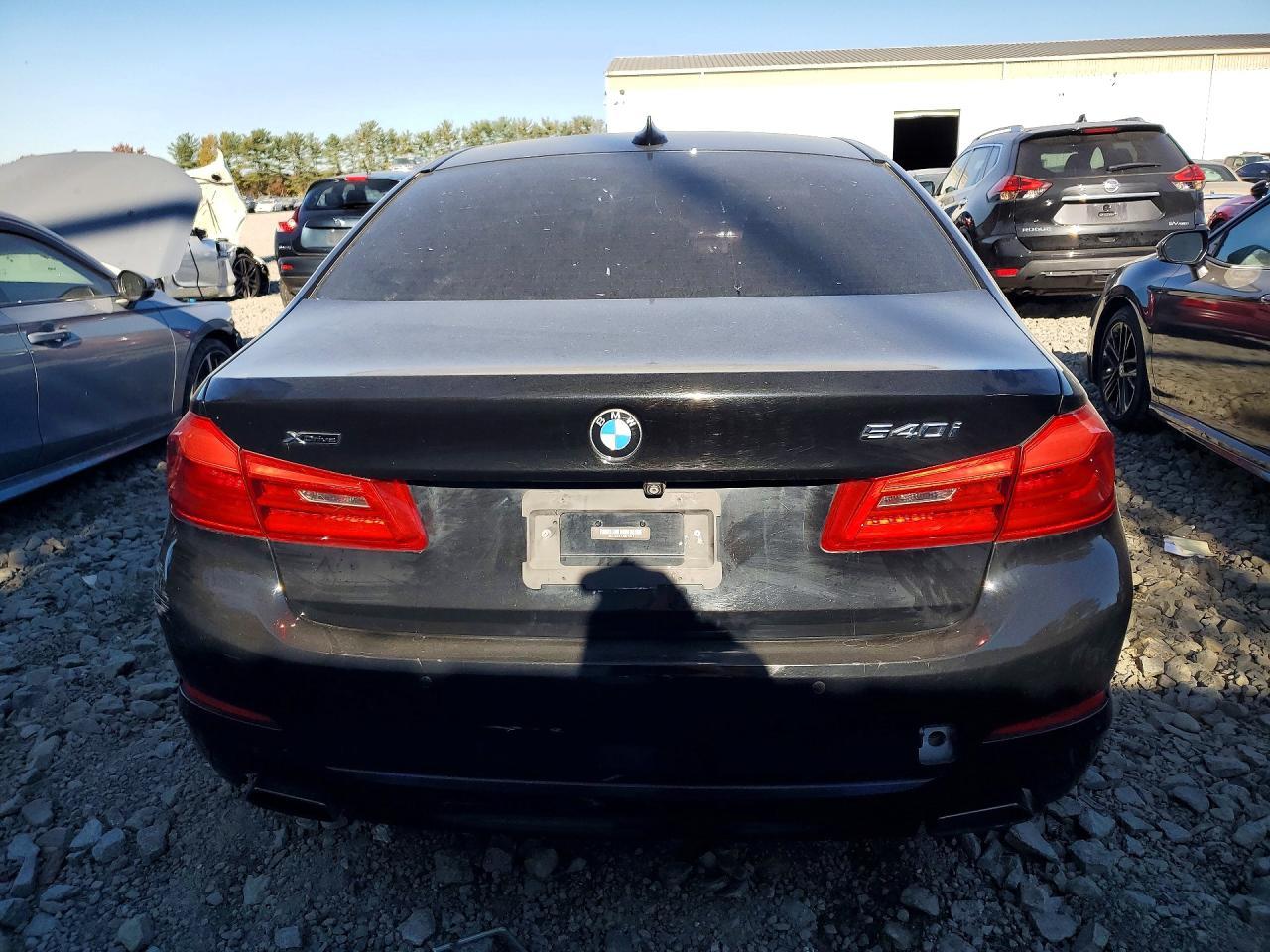 2020 BMW Seria 5 540i - zdjęcie 6