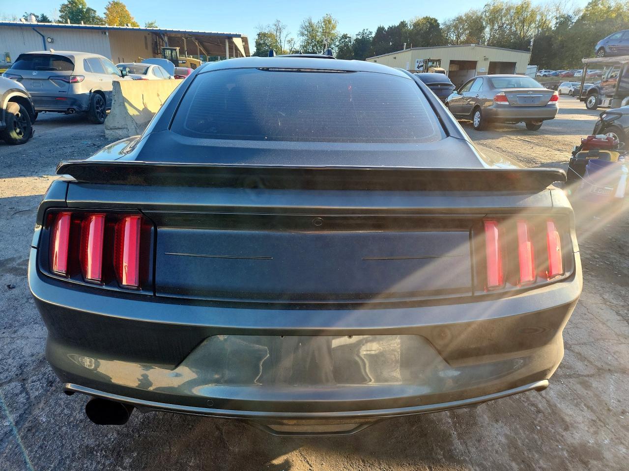 2016 Ford Mustang - zdjęcie 6