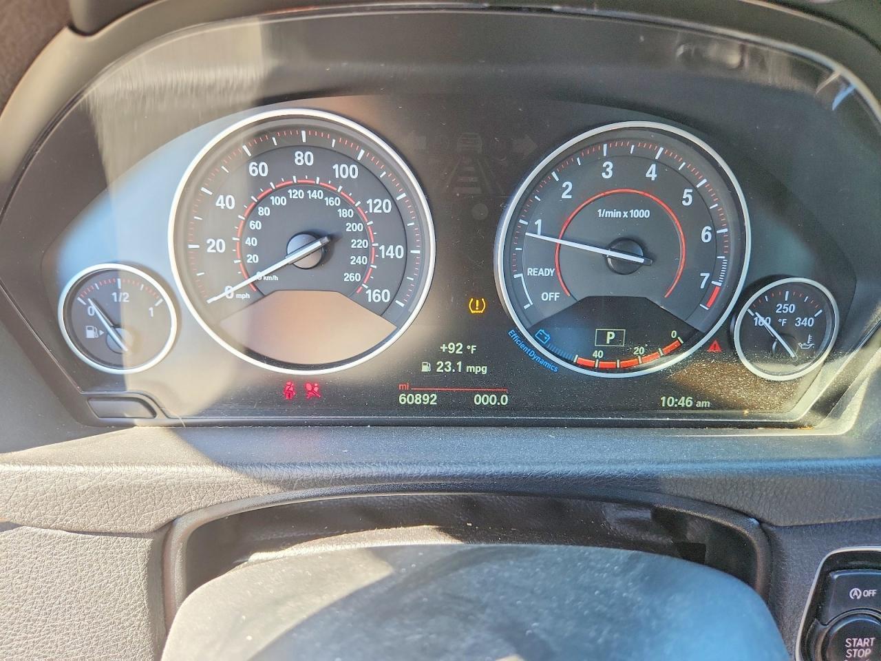 2017 BMW Seria 3 330i - zdjęcie 9