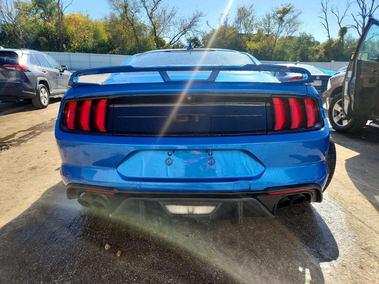 2021 Ford Mustang Gt - zdjęcie 6