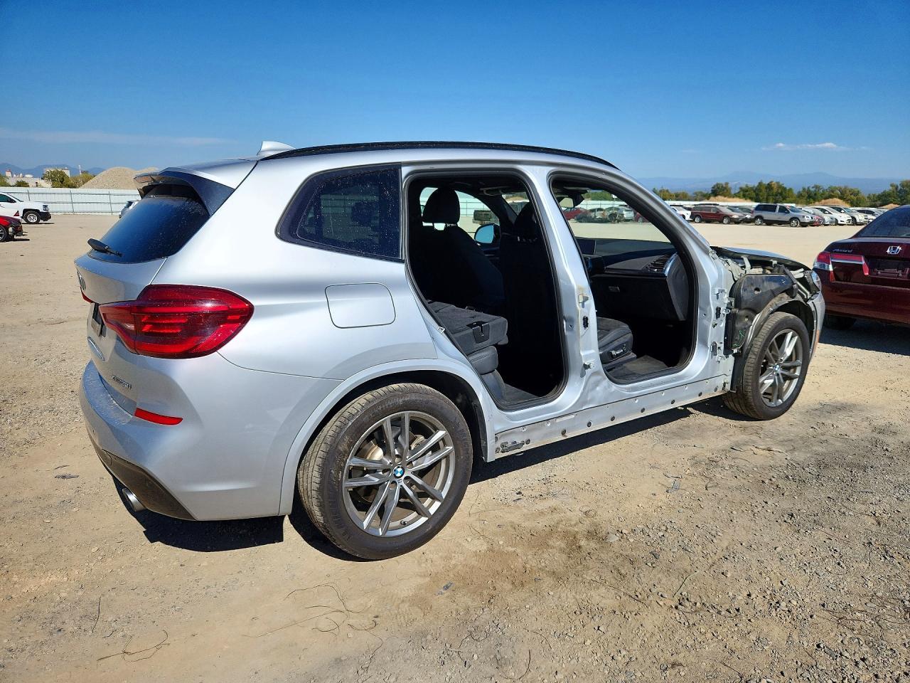 2020 BMW X3 xDrive30I - zdjęcie 3